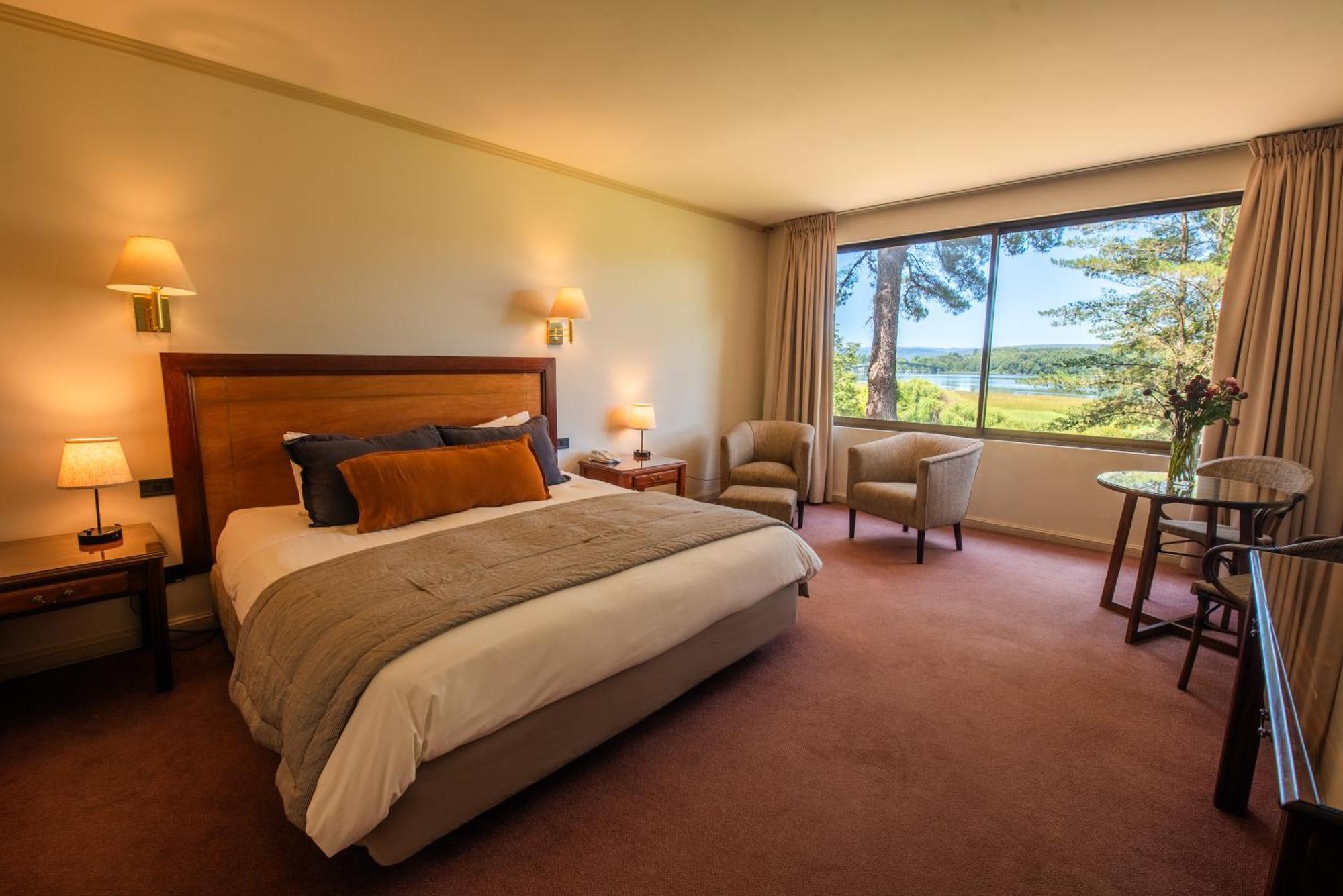Hotel Puerta Del Sur 4*
